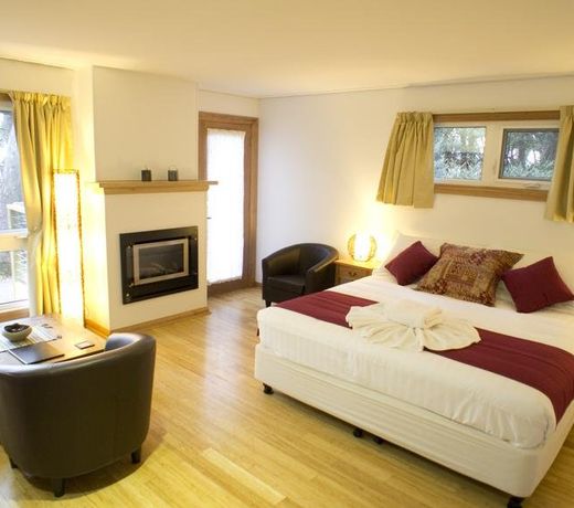 Lake St Clair Lodge