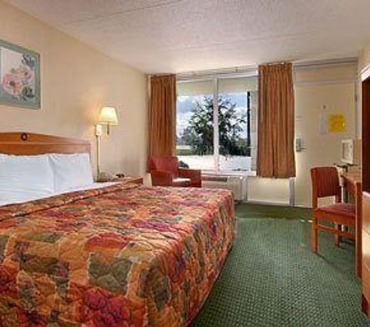 Days Inn by Wyndham Clarksville TN