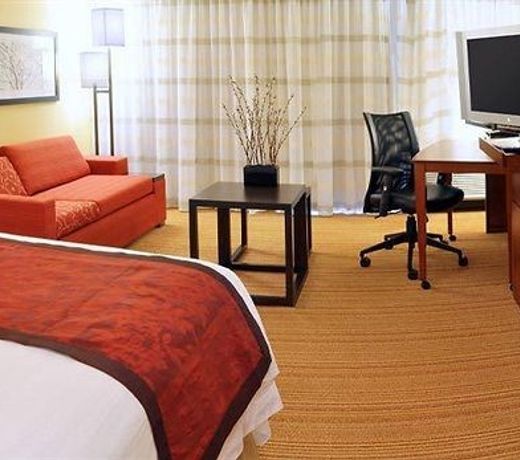 Courtyard by Marriott Clarksville