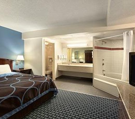 Days Inn by Wyndham Clarksville North EXIT 4
