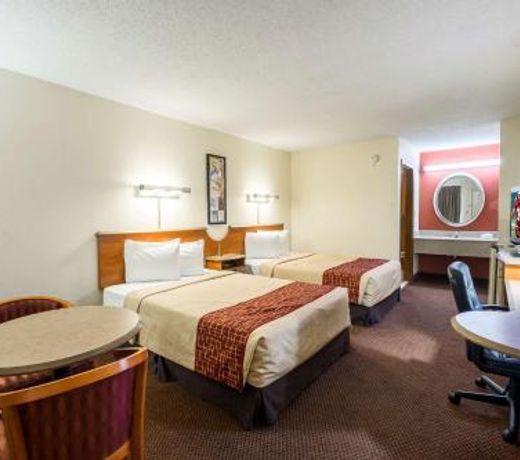 Red Roof Inn Clarksville