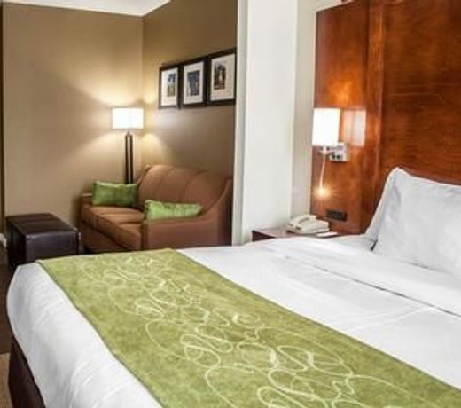 Comfort Suites Dover