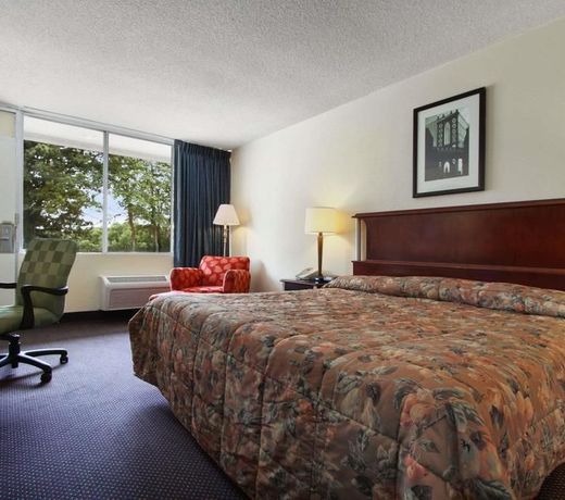 Super 8 by Wyndham Dover
