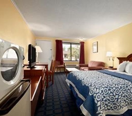 Days Inn by Wyndham Dover Downtown