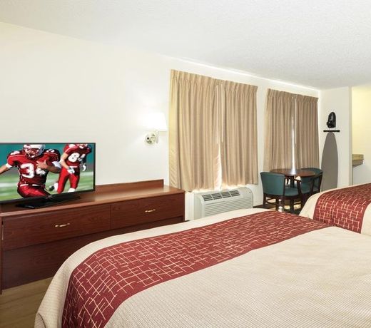 Red Roof Inn & Suites Dover Downtown
