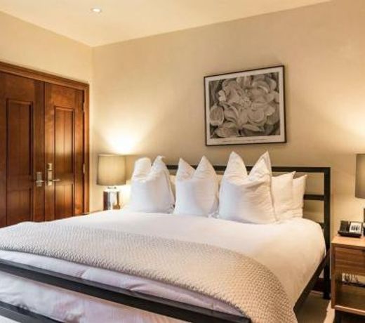 Solaris Residences
