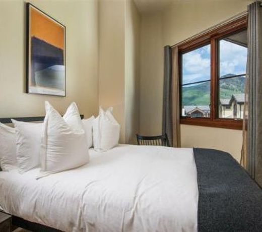 Solaris Residences