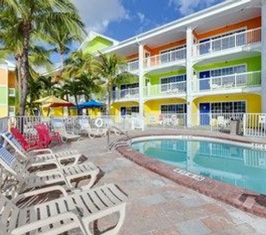 Pierview Hotel & Suites