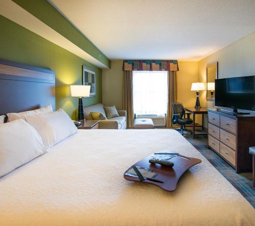 Hampton Inn & Suites Fort Myers Beach/Sanibel Gateway