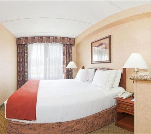 Holiday Inn Express Hotel & Suites Tempe, an IHG Hotel