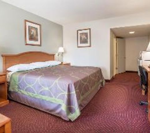 Super 8 by Wyndham Tempe/ASU/Airport
