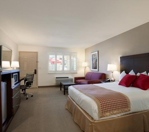 Ramada by Wyndham Tempe/At Arizona Mills Mall