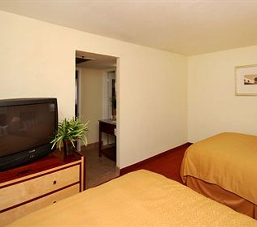 Ramada by Wyndham Tempe Near ASU