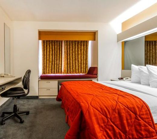 The Tempest Hotel Tempe ASU, Ascend Hotel Collection