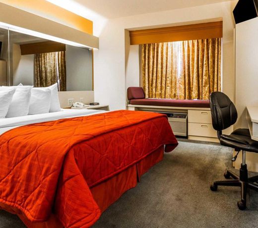 The Tempest Hotel Tempe ASU, Ascend Hotel Collection