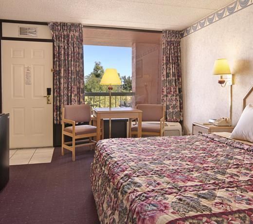 DAYS INN TEMPE ASU