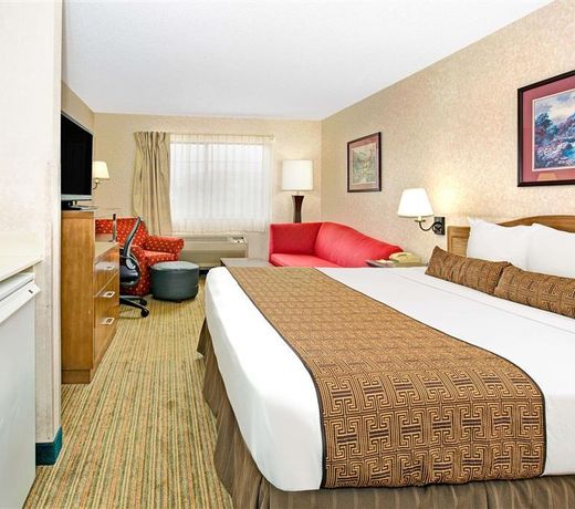 Days Inn by Wyndham Englewood Denver Tech Center