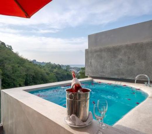 Patong Bay Hill Resort - SHA Extra Plus