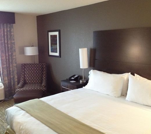 Holiday Inn Express Fredericksburg - Southpoint, an IHG Hotel
