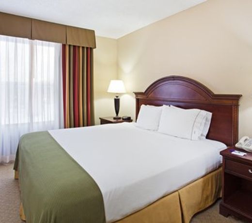Holiday Inn Express Hotel & Suites Pigeon Forge, an IHG Hotel