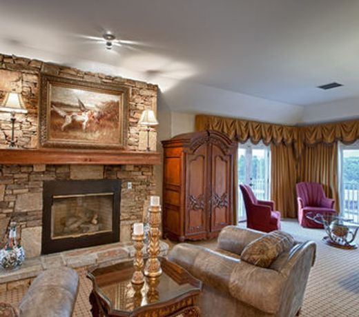 MUSIC ROAD INN