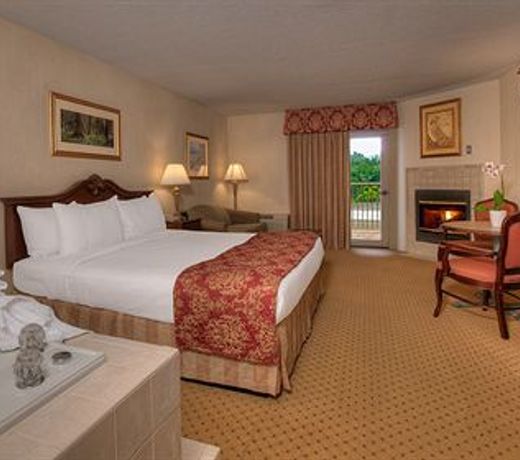MUSIC ROAD INN