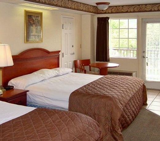 Country Inn & Suites by Radisson, Pigeon Forge South, TN