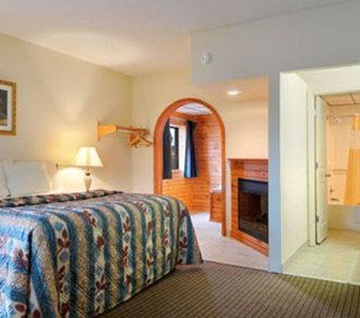 Island Drive Lodge