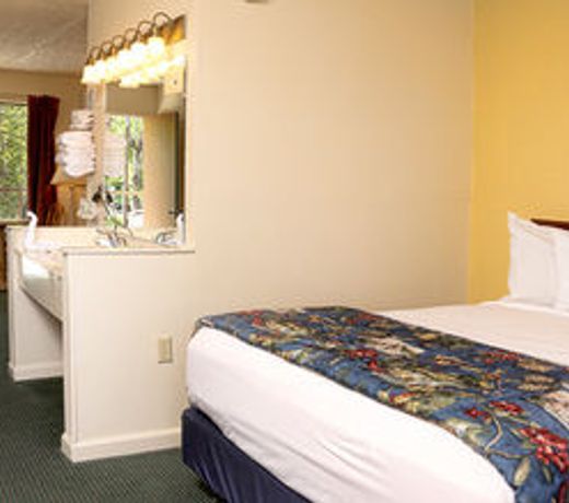 Creekstone Inn