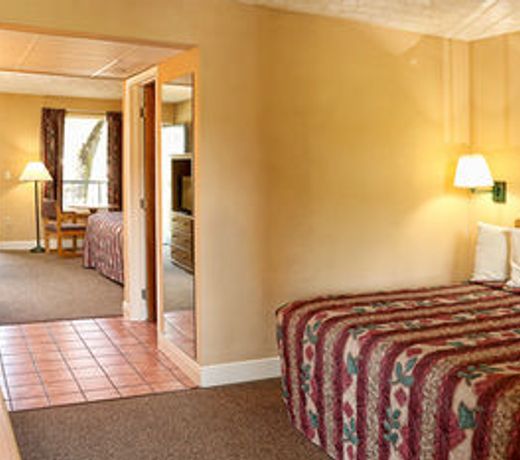 Creekstone Inn