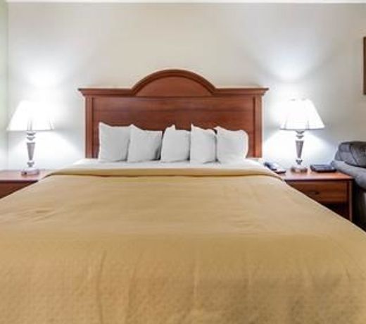 Quality Inn & Suites at Dollywood Lane
