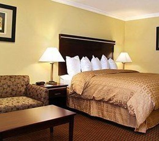 Econo Lodge Inn & Suites Mesa