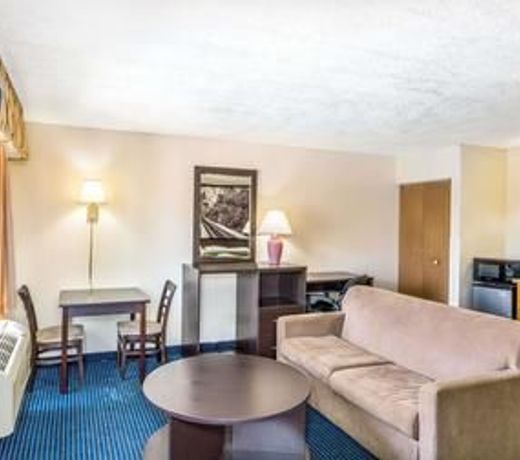Super 8 by Wyndham Mesa Gilbert