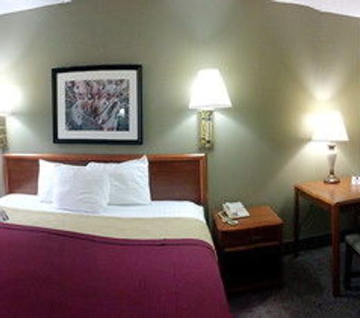 Ramada by Wyndham Mesa-Mezona Hotel