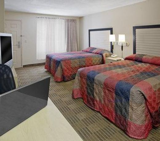 HomeTowne Studios by Red Roof Dallas - Mesquite