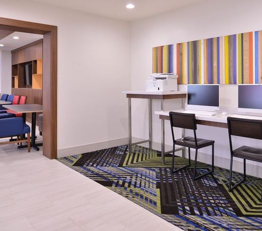 Holiday Inn Express Hotel and Suites Mesquite, an IHG Hotel