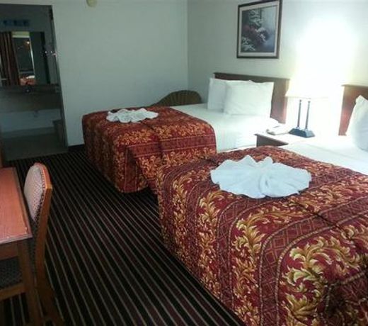 Luna Lodge