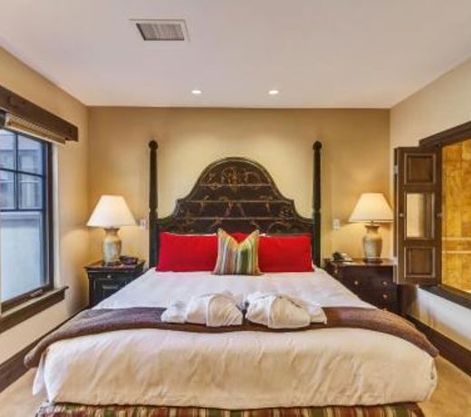 The Chateaux Deer Valley
