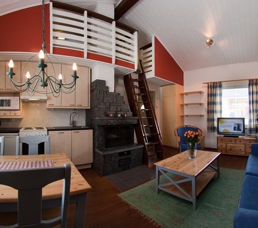 Polar Star Apartments