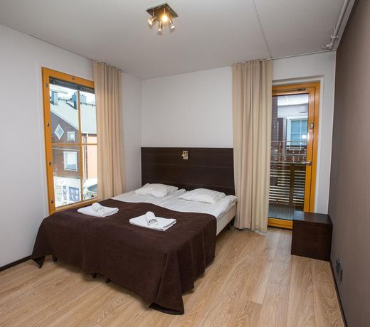 Levi Suites Levi Gold