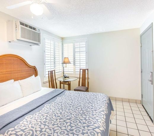 Days Inn by Wyndham Maui Oceanfront