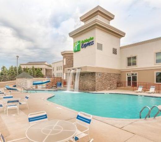 Holiday Inn Express Wisconsin Dells, an IHG Hotel