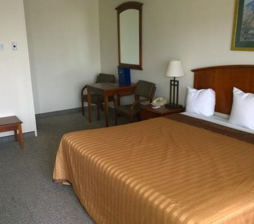 TRAVELODGE SCOTTSDALE