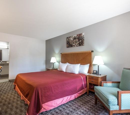 Howard Johnson by Wyndham Scottsdale Old Town