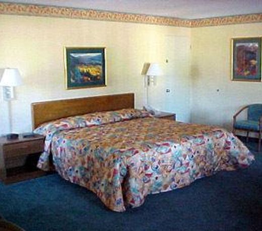 Days Inn Scottsdale Fashion Square* Closed