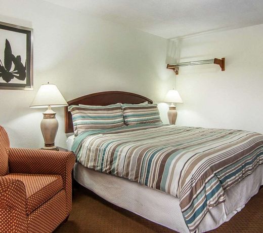 Old Mill & Suites