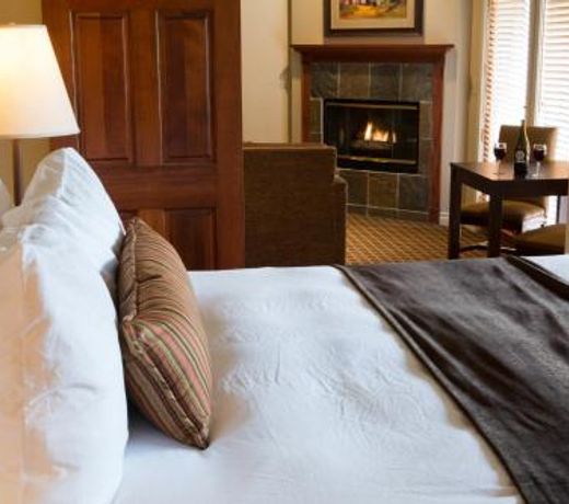 Pine Ridge Inn