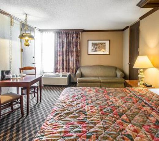 Rodeway Inn and Suites Boulder Broker