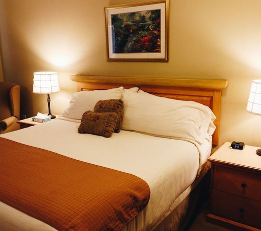 Boulder Twin Lakes Inn