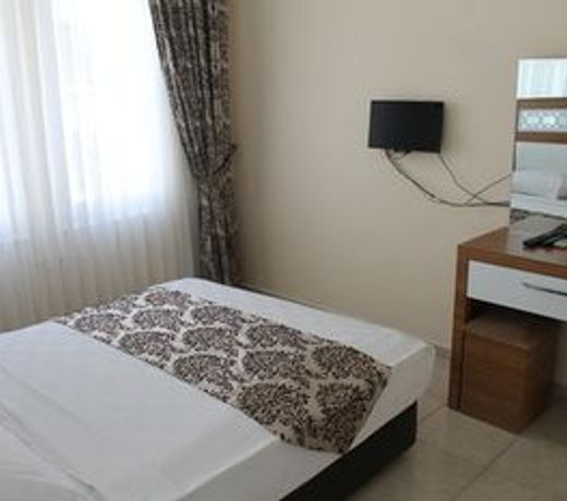 NORTH POINT HOTEL